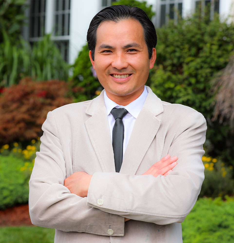 Dr. Kevin Nguyen